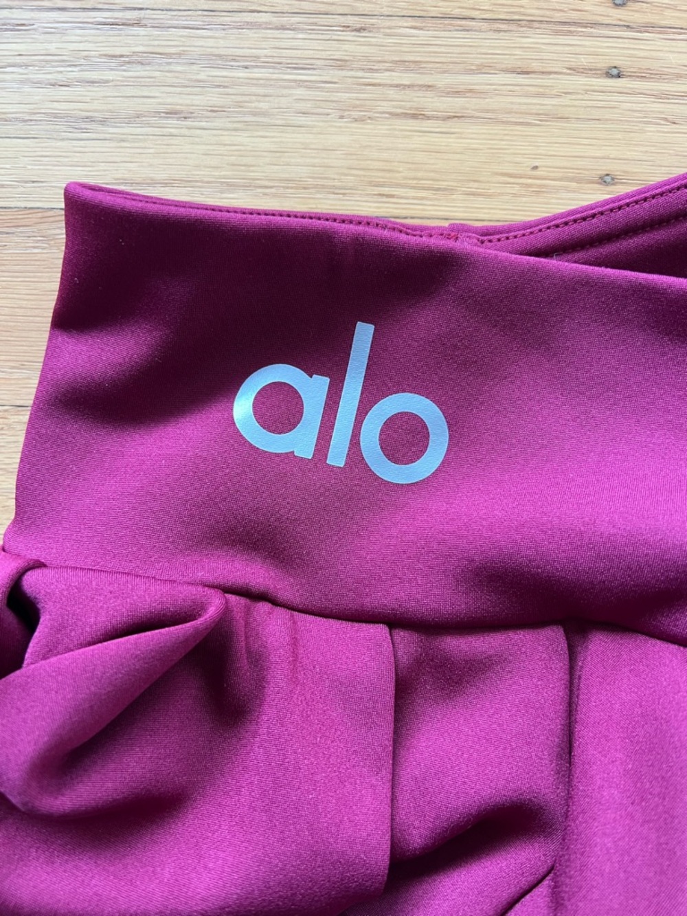 Alo Yoga Womens Pleated Tennis Skirt Skort, Size Large, Burgundy, NWT - Picture 4 of 7